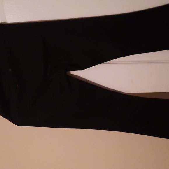 A pants - Picture 4 of 4